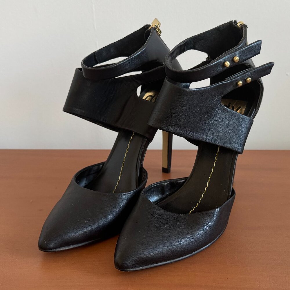 DV by Dolce Vita Pointed Toe Pumps